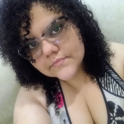 Danizinha_ac's profile picture. Bióloga  que adora botânica, música, séries e internet.