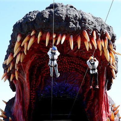 efshagare33's profile picture. 