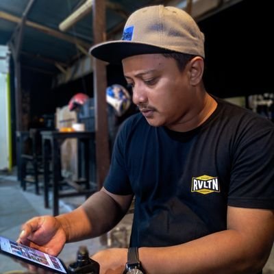 ucentdjufrie's profile picture. Penikmat kopi || keep calm and love real madrid