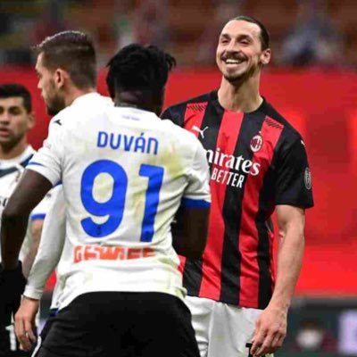 Gol di Ibrahimovic 🇸🇪 VS Presenze di Zapata 🇨🇴 Ibrahimovic’s goals 🇸🇪 VS Duvan Zapata’s Apps 🇨🇴 “I have scored more goals than you have played games”