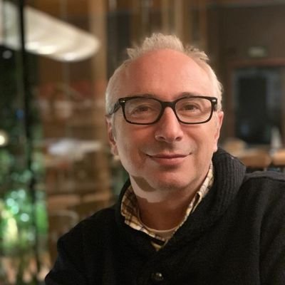 Productor General Televisionario 360°
Escritor guionista director
Creador de Creadores
Premios: 1 Simón Bolivar - 4 India Catalina - 2 TV Novelas - 1 Orquídea