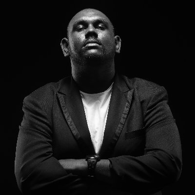 Waynedamonium's profile picture. pssstt it’s not here, it’s pinned down there🤣