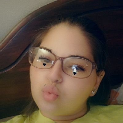 Mother of 4 beautiful kids just livin life to the fullest ❤