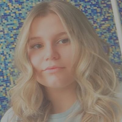 Adriele99709709's profile picture. 16anos 
adoro rolê 
gosto de jogar handebol e basquete 
adoro ficar com meus amigos