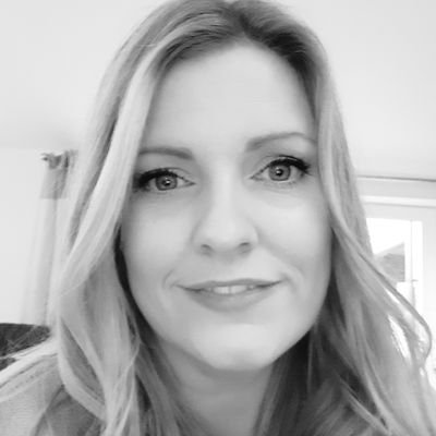 Lisa25792825's profile picture. 