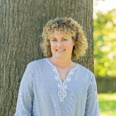 Mel|Teen Empowerment Coach❤️👩🏼‍🏫
Personal blog
Teen Coach❤️ Free Consultation!
Author📚
Speaker/podcast guest🎙
FB group: https://t.co/vxr4loxNCo