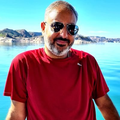 ricardochalabe's profile picture. 