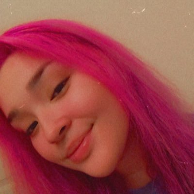 ayoonicky2002's profile picture. 