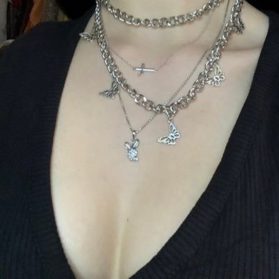 rrobinnn's profile picture. 