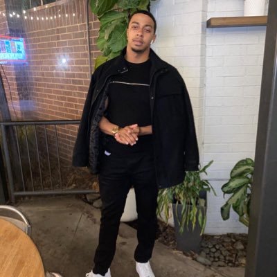 Entrepreneur. 🤵🏾♂️ Mentor. 🤴🏽 Trader. 📈 Chairman.⏳Out to change lives💎, Set new standards 💰and Be the Goat 🐐. Hit My DMs let’s talk Business 🤝