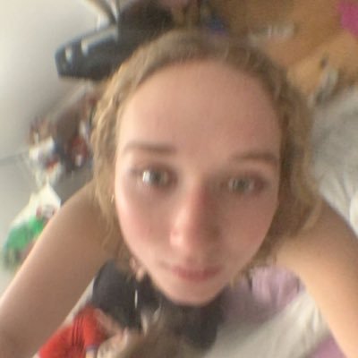 aynsley_haugk's profile picture. Twitter Is Lame AF and I’m only here for the tea ☕️