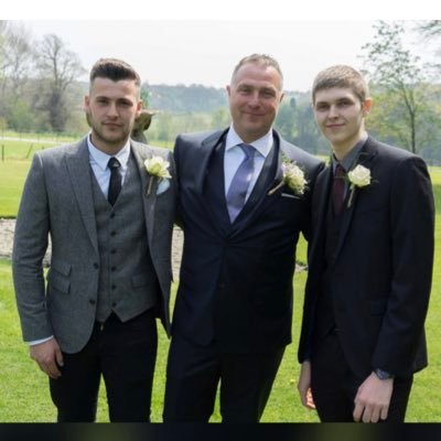markwindle12's profile picture. Blades , San Miguel, madri and Porsches