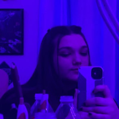 SamtheMan_6's profile picture. super really cool person | she/her