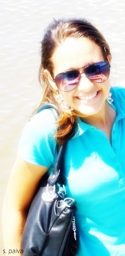 ando devagar, porque eu já tive pressa e levo esse sorriso porque já chorei demais, Hoje me sinto mais forte, mais feliz quem sabe .. (♫)