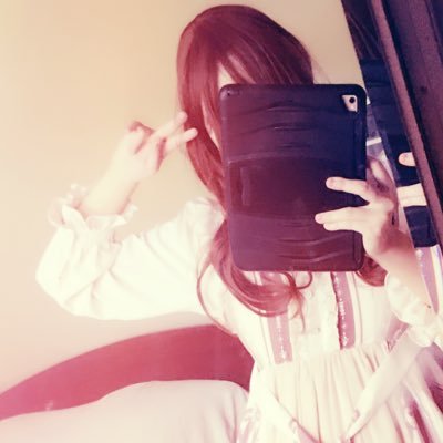 Liz_the_gran's profile picture. 𝔑𝔬 𝔓𝔢𝔫𝔤𝔲𝔦𝔫𝔰 𝔣𝔬𝔯 𝔶𝔬𝔲 𝔠𝔲𝔷 𝔶𝔬𝔲 𝔡𝔦𝔡𝔫'𝔱 𝔞𝔰𝔨 𝔫𝔦𝔠𝔢𝔩𝔶 || just another commstwt client