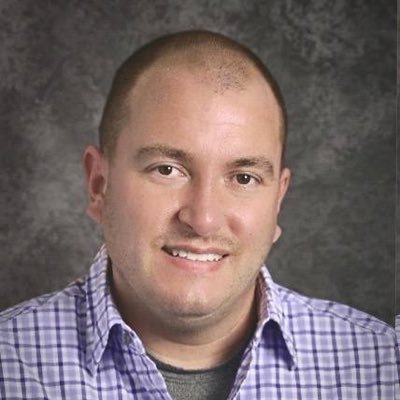 @WCPSS_CTE Teacher & Tech Contact @NWakeCCAcademy (fmr K-1/TC @HarrisCreekElem): @WCPSS. Proud @UNCWilmington @UNCWWatsonEd @UNCWAlumni
#MrFrizzle #canesteacher