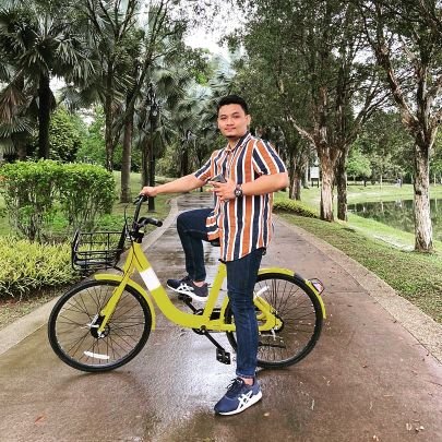 Along_acap's profile picture. 