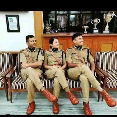 Social activist
########...😊😊❤📷😍😎dream..👮
#IPS 🇮🇳#Police🇮🇳 #love #passion #🇮🇳