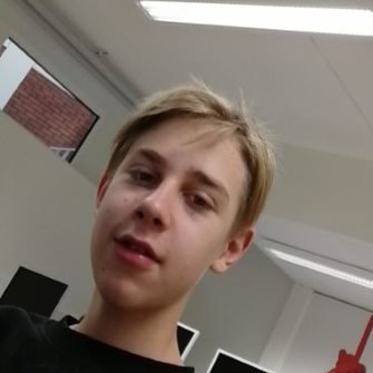 lenni91478663's profile picture. moi oon ossi 
ja tykkään traktoreista