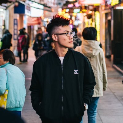 Architecture student in RMIT, interested in photography, design and mobile technology.
