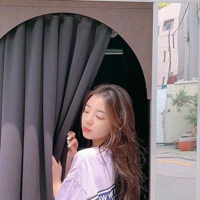 ㅤ     𝐆𝐎𝐋𝐄𝐊 𝐊𝐇𝐀𝐘𝐀𝐋𝐈 | Diberi jenama Richelle Arabella Tjohara, seorang puan yang sibuk mengejar mimpinya di Ibukota.


ㅤ