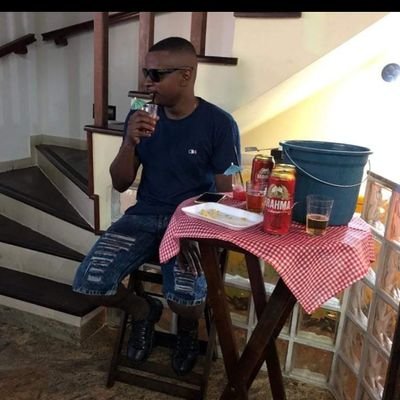Ser feliz mesmo nós  momentos difíceis