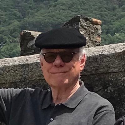 SchibliFelix's profile picture. Hier sich ausdrücken lernen ist mein Hauptziel. Kurz und auf den Punkt! Hinhören durch Lesen 😊