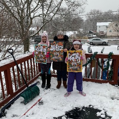 Alejand84799389's profile picture. 