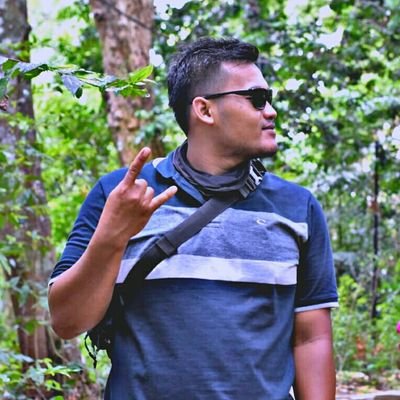 Andai urip koyo nog indosiar,
bar di sio-sio terus mendadak sugihhh.