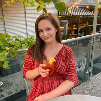 ali_reiring's profile picture. she/her