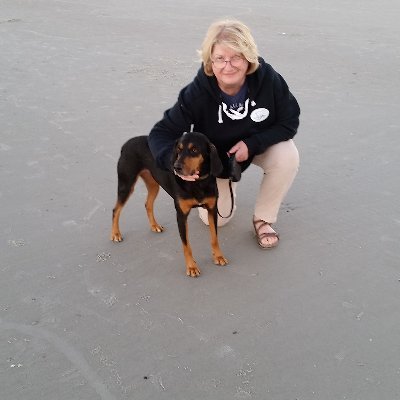 Shelter animals/the best. Nationals ⚾ Fan.
All politicians, SCOTUS must have term limits. Abolish electoral college. Pro-Choice. Vote!