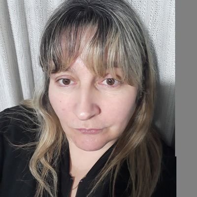 veronicadaian's profile picture. 