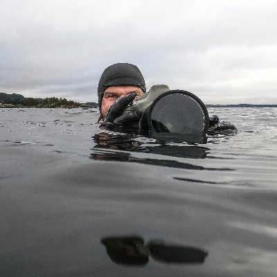 Swam with a camera during a cyclingrace- 