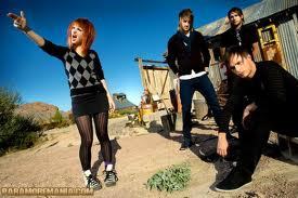 Twitter dedicado as versos da banda Paramore
