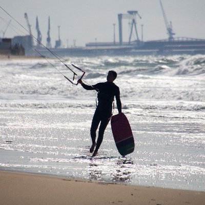 currovgt's profile picture. Ignorant looking for knowledge | MSc in Industrial & Management Engineering | Boardsports 🏂, sailing ⛵ and crossfit 🏋🏻 passionate