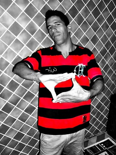 Rio de Janeiro ! Realengo-city !!

Apenas uma pessoa simples !! http://t.co/0PmebbgyZO