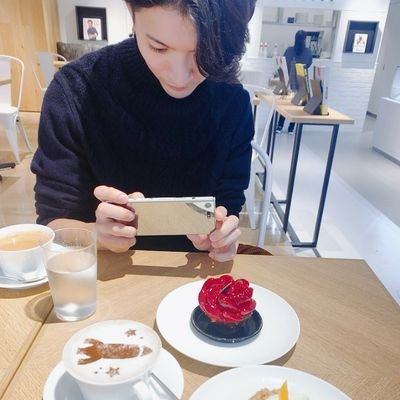 michel_nanao's profile picture. 日々食べるチョコやケーキの記録用アカウント。

主に都内散策中。

推しはファブリスジロット,フランクケストナー,パスカルルガック,ブノワニアン。