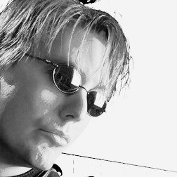 Family Man, Musician, Lawyer, Radio Host of ALT UNIVERSE TOP 40 each week on WRMI, Radio Channel 292, TheGridFM, & KDEX! #MIZ ‘85 #OleMissLaw ‘88