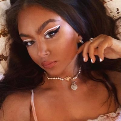 Luceehewitt's profile picture. 