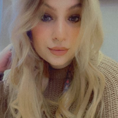 _mariineee's profile picture. 🇫🇷🥖