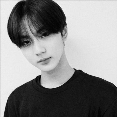 im just here for enhypen.