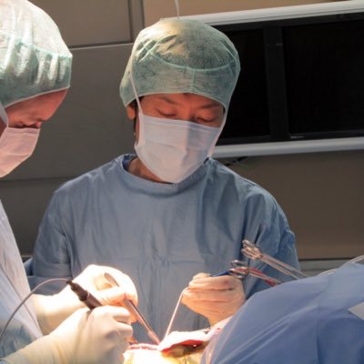現役の脳神経外科医です。医学情報を発信し皆さんと共有する事で、良い影響が医療現場に還元されれば嬉しいです。横浜市立大学脳神経外科、横浜市立大学附属市民総合医療センター、横須賀市立総合医療センター、富山大学脳神経外科、ベルリン・シャリテー大学脳神経外科、脳卒中の外科手術、もやもや病、三叉神経痛/顔面痙攣、脳血管内治療