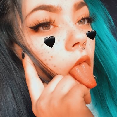 🔞only! 21! 5’3 a bit chubby 🥰always up for suggestions for new content! hit me up 😏 🔞