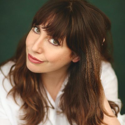 Comedy writer/performer Mother of @DivaEnergy 💁🏻♀️Co-host of @outforbloodpod 🐷She/Her https://t.co/LBIjZmWd9t