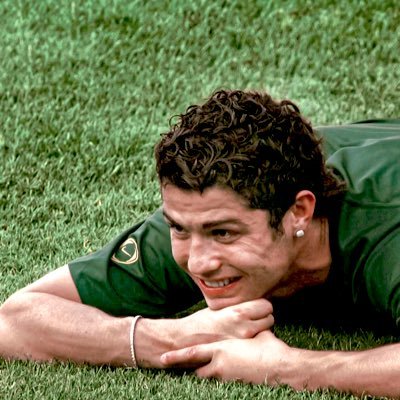 @cristiano ♥️.. Making someone laugh is one of the best feelings in the world .