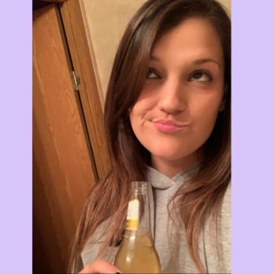 Bmattox05's profile picture. I’m a mom of three awesome kiddos, married to my best friend, and my tribe is tight. I would be lost without my girls!!! & can’t leave out I’m a wino 🍷