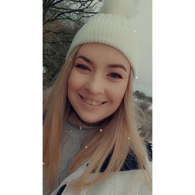 laurabaker96's profile picture. 24 👈🏻
Photographer/blogger/adventurer ✈️travel 🎒shop 🐶dogs 🏡dream house
💍13.08.21💍 wedding