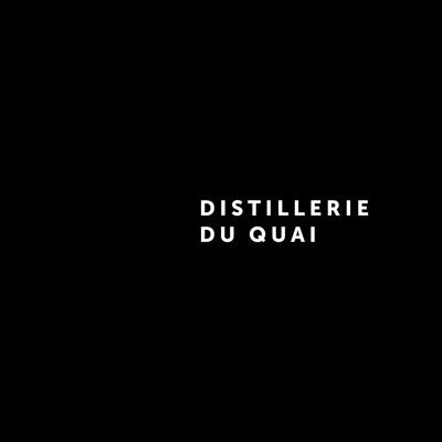 De loin le meilleur gin de Bécancour. By far the best gin in Bécancour.
