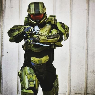 guzmanlj's profile picture. 