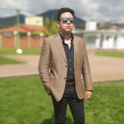 Luis_HerrerAlv's profile picture. Coleccionista de momentos... Bohemio de afición.
Las cosas más importantes son las más difíciles de decir.
Vive y deja vivir.
